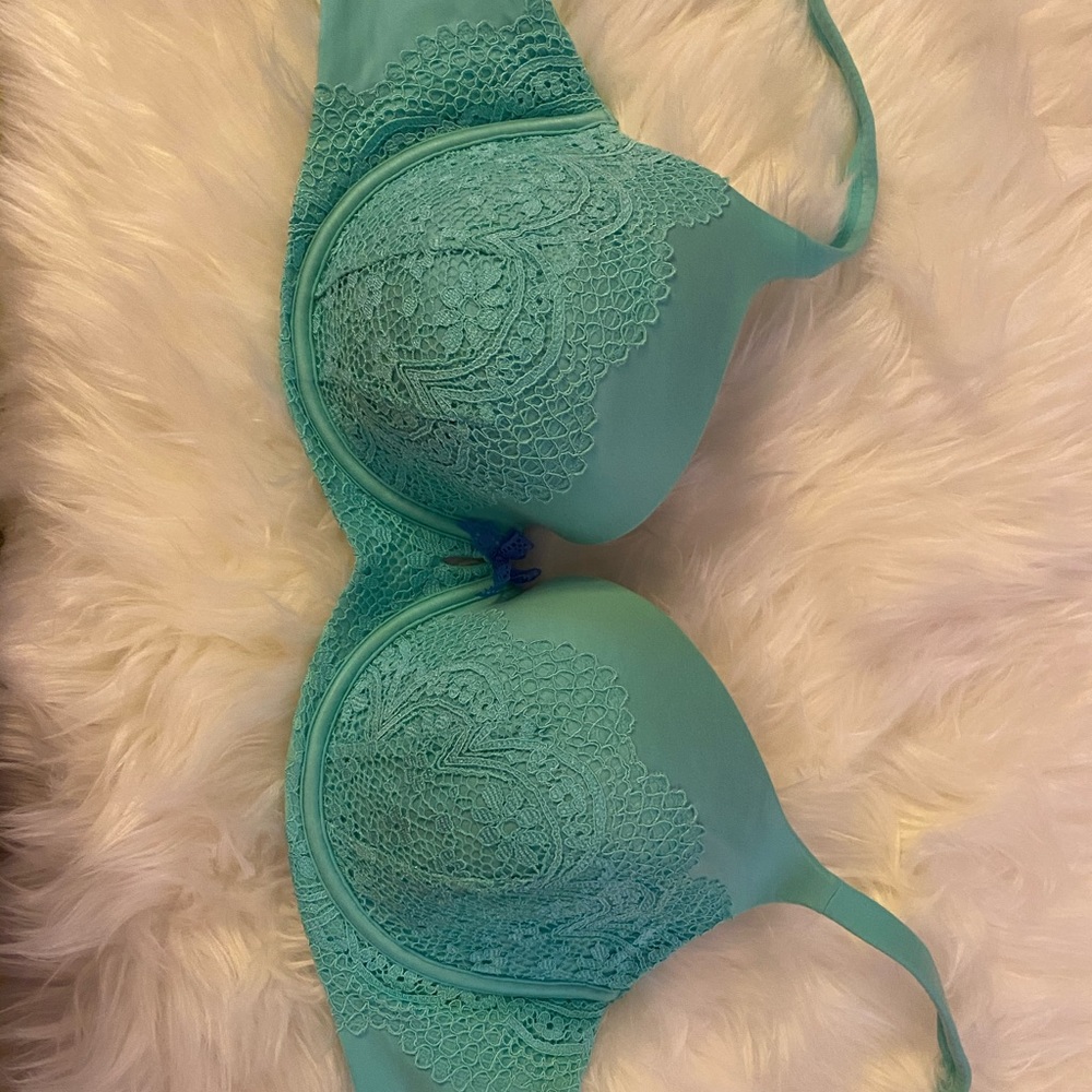 Victoria’s Secret bra